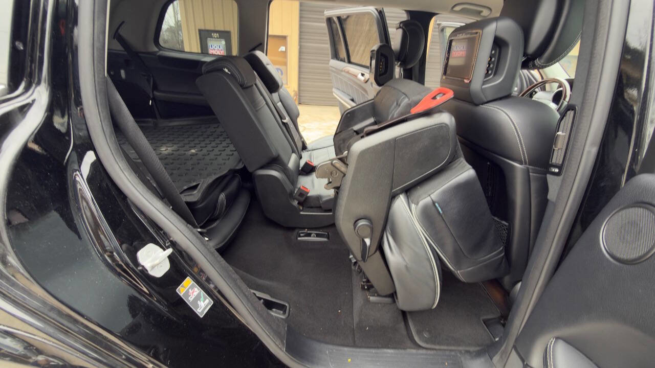 Used 2014 Mercedes-Benz GL 550 4MATIC image 57