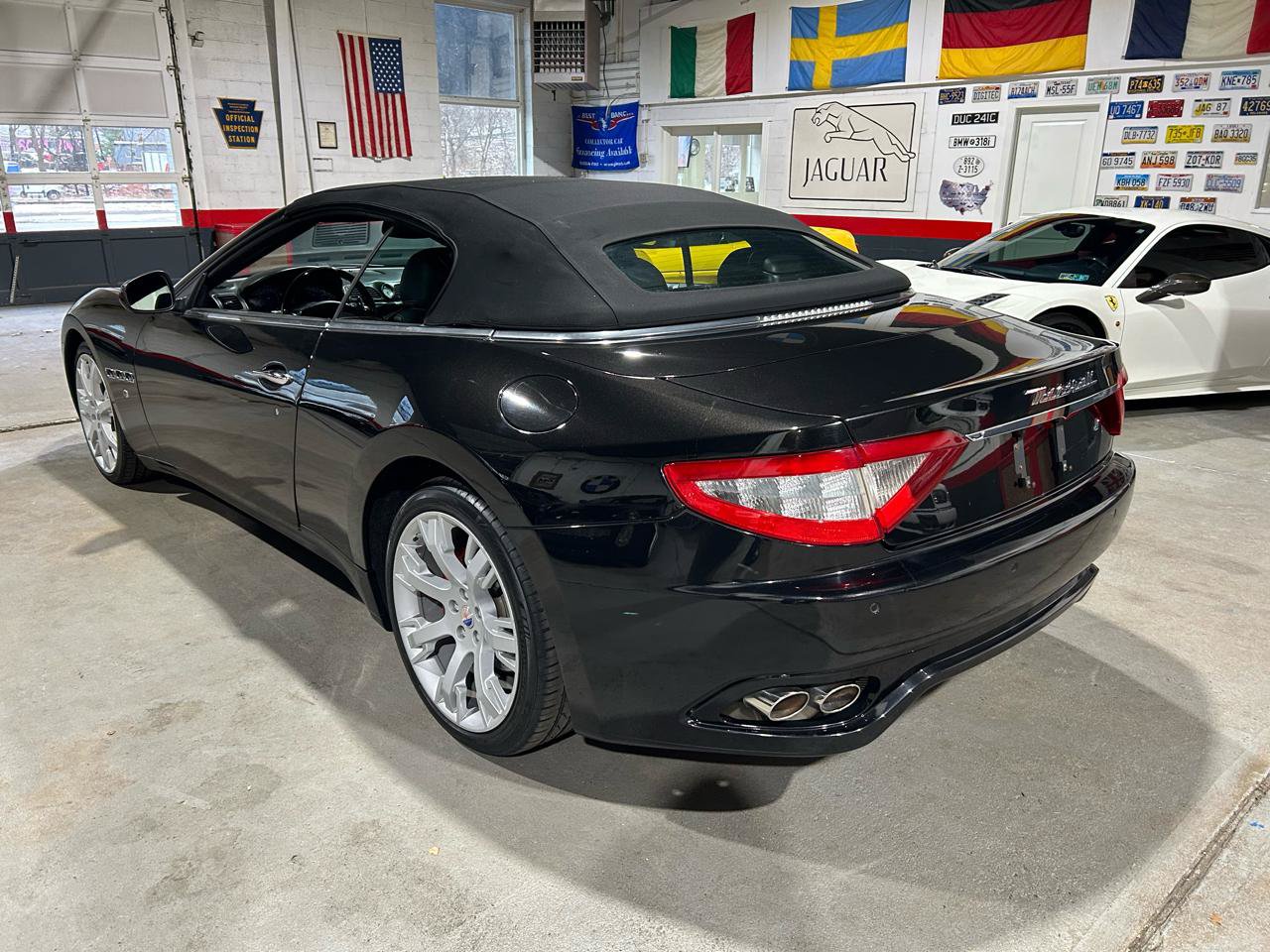 Used 2011 Maserati GranTurismo Convertible RWD image 5