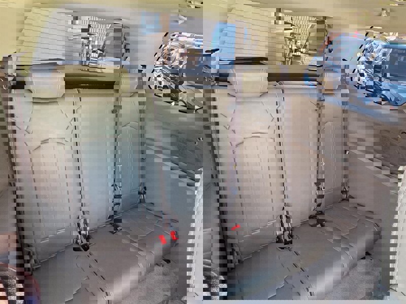 Used 2013 GMC Acadia Denali image 18