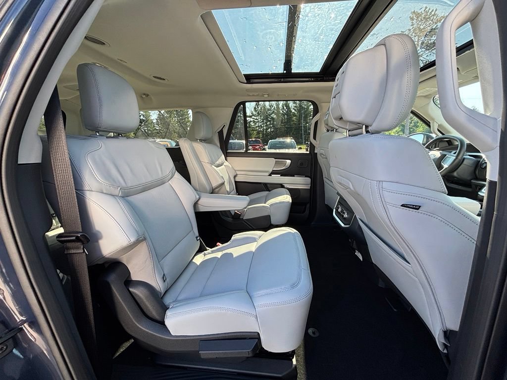 New 2027 Ford Expedition Max Platinum AWD/4WD image 19