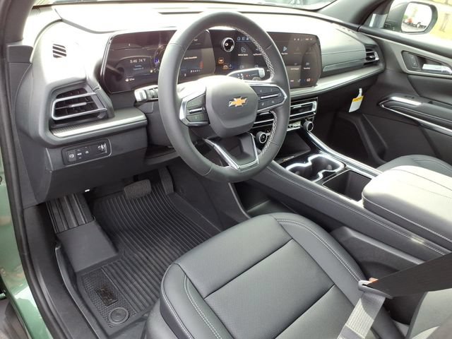 New 2027 Chevrolet Traverse LT w/ Sun and Wheel Package FWD image 5