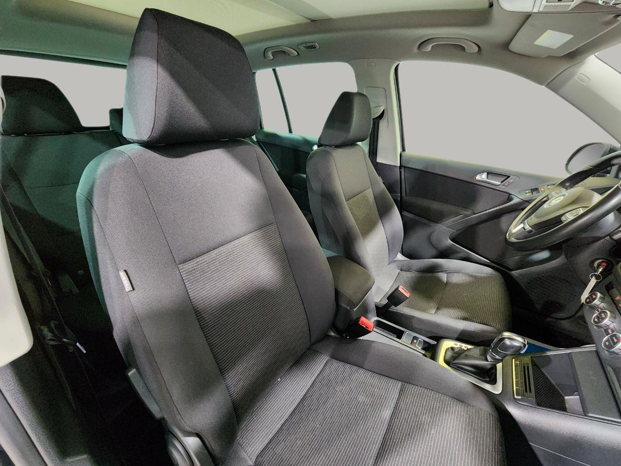 Used 2013 Volkswagen Tiguan S AWD/4WD image 25