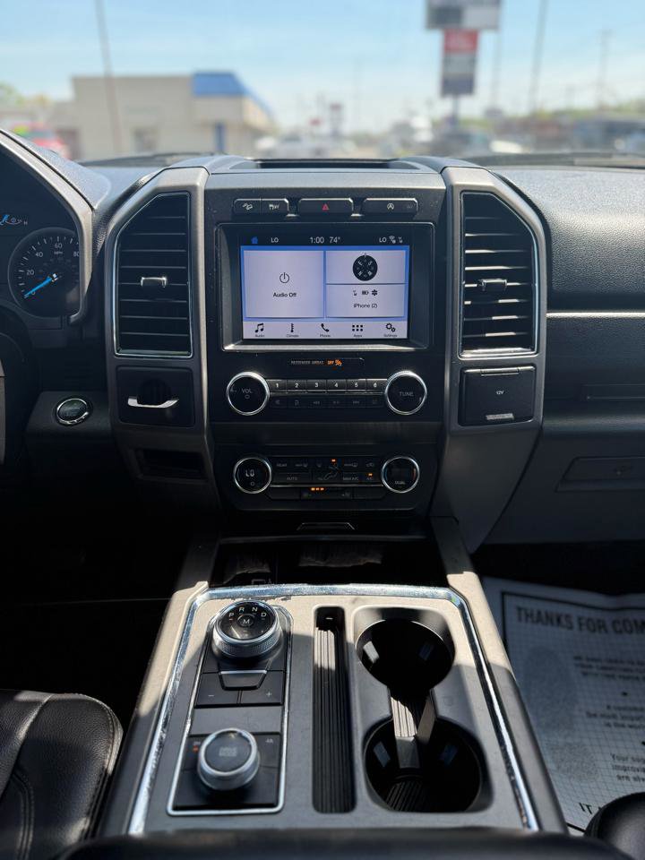 Used 2019 Ford Expedition XLT w/ Equipment Group 201A AWD/4WD image 15