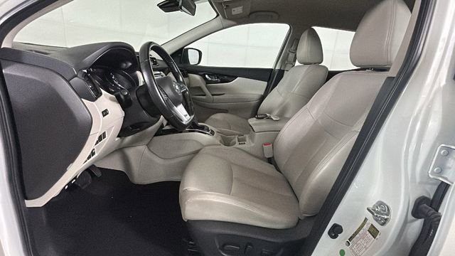 Used 2022 Nissan Rogue Sport SL AWD/4WD image 11
