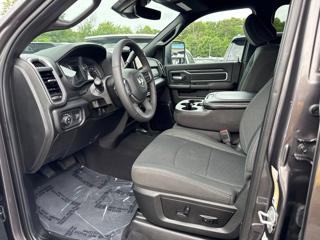 Used 2026 RAM 2500 Big Horn AWD/4WD image 3