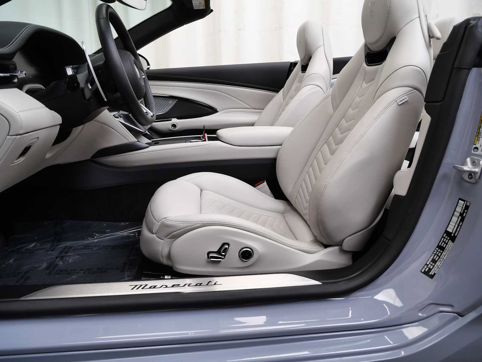 Used 2025 Maserati GranCabrio Modena AWD/4WD image 19