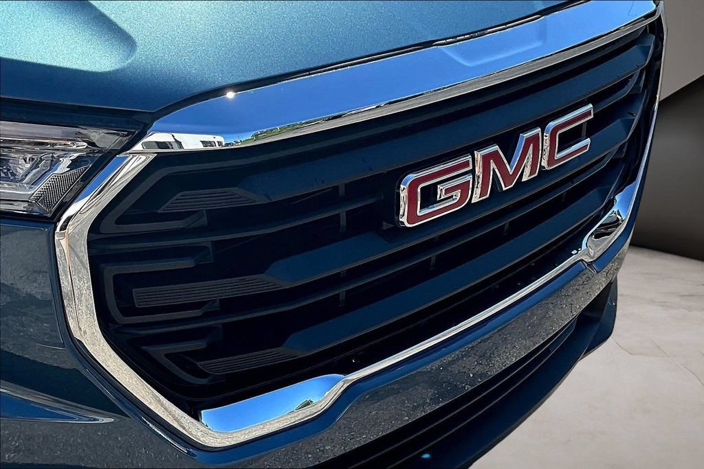 Used 2024 GMC Terrain SLE AWD/4WD image 32