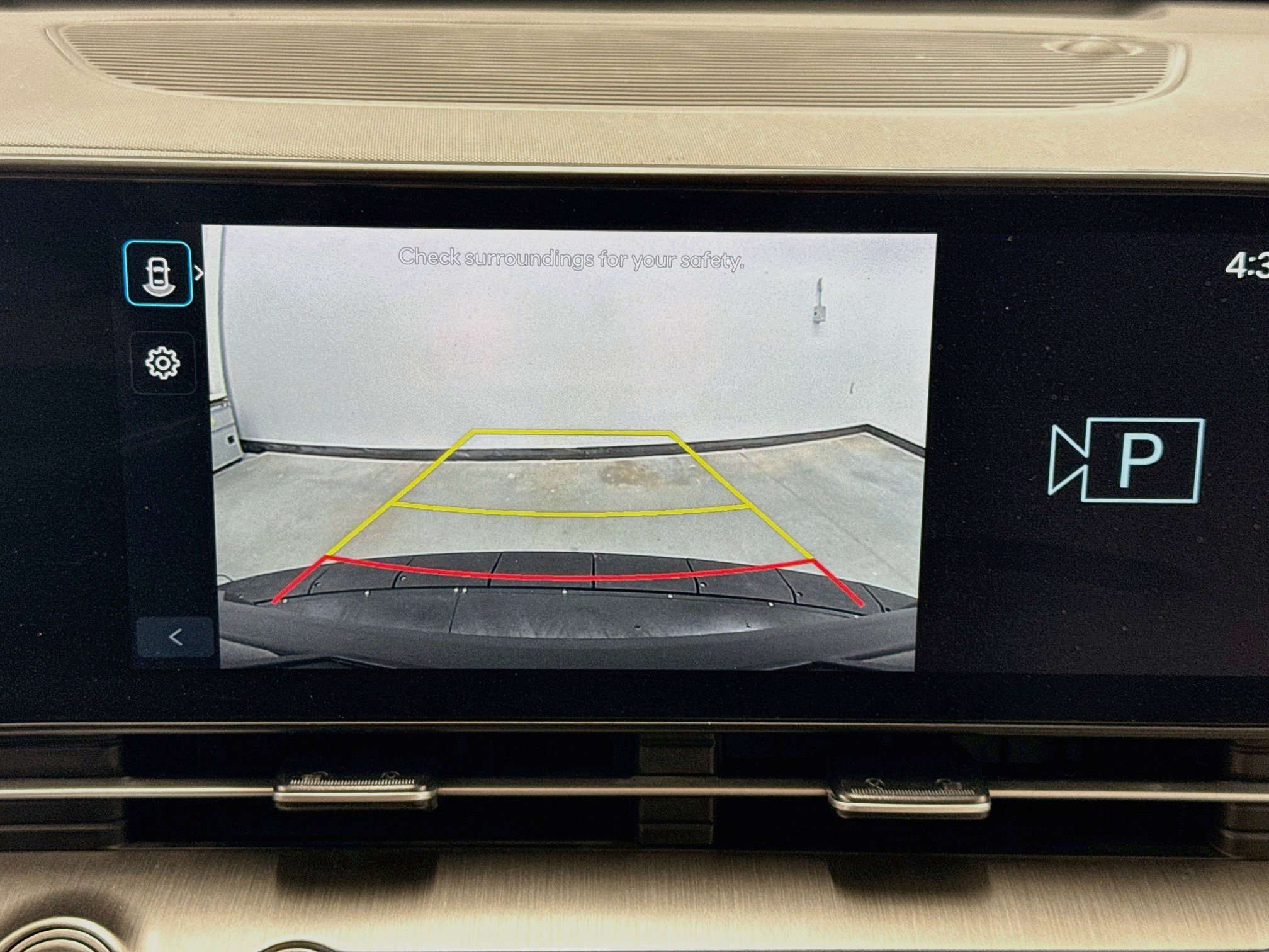Used 2025 Hyundai Kona SEL FWD image 23