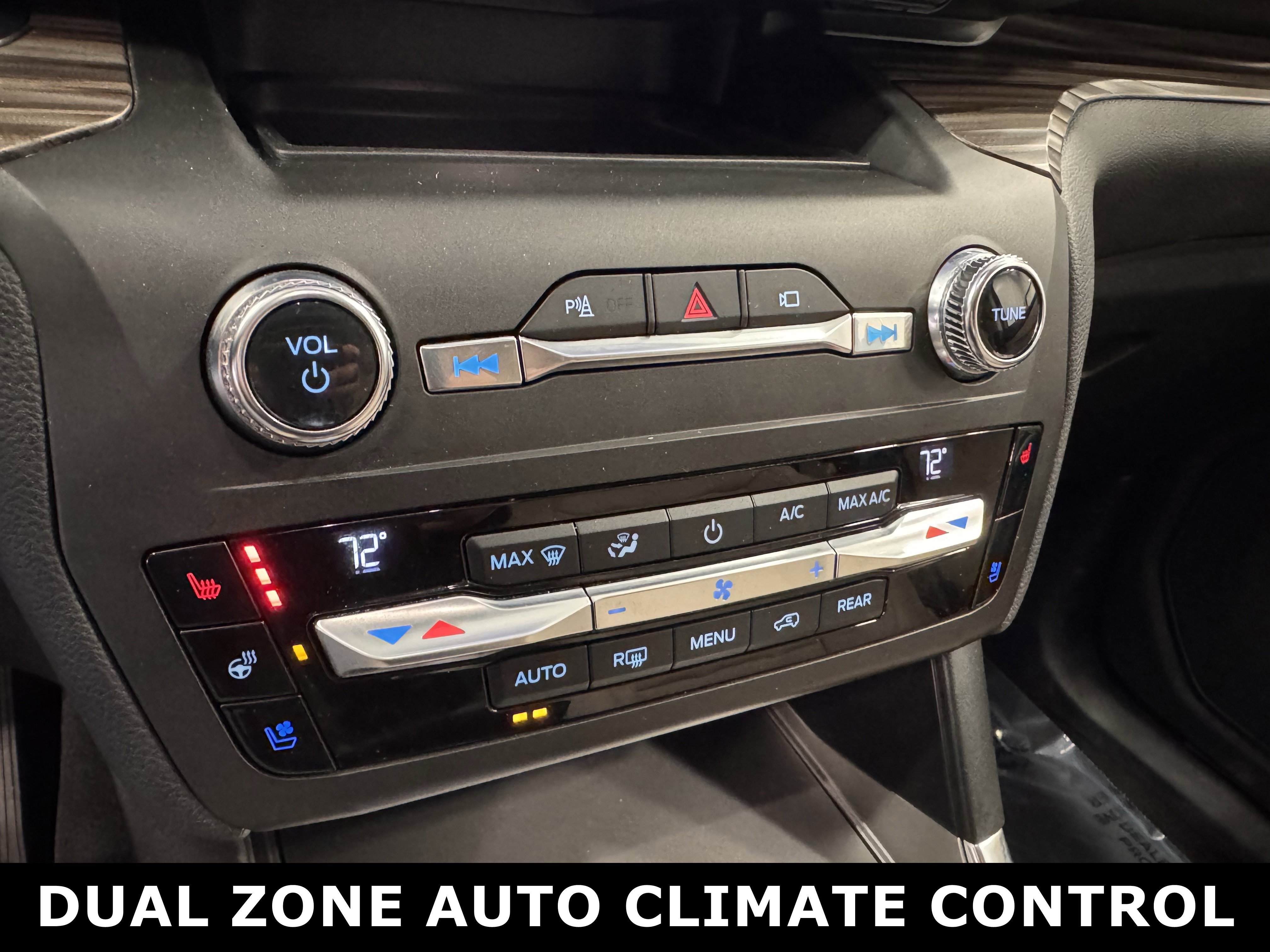 Used 2020 Ford Explorer Limited w/ Class III Trailer Tow Package image 7