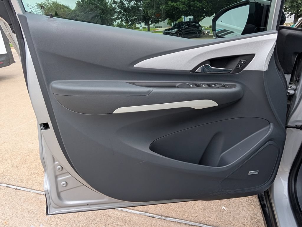 Certified 2020 Chevrolet Bolt Premier w/ Infotainment Package FWD image 15