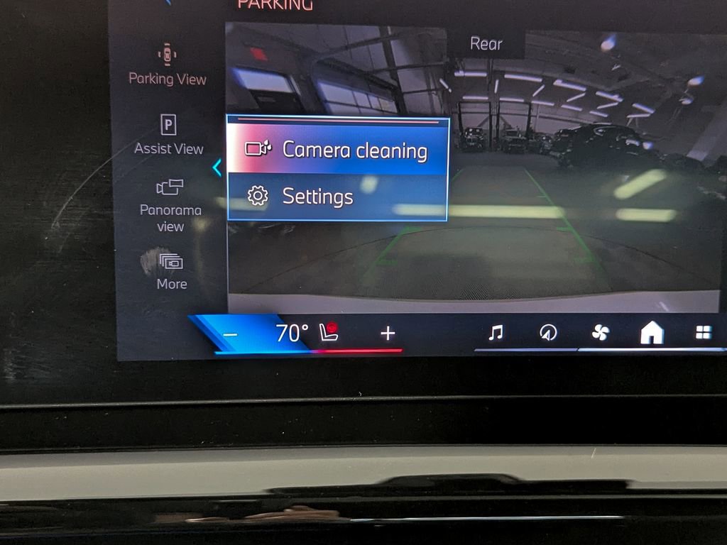 Used 2025 BMW 530i xDrive AWD/4WD image 25