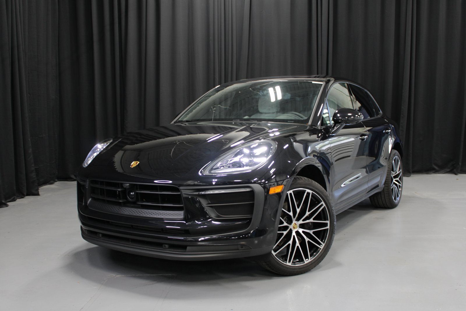 Used 2025 Porsche Macan