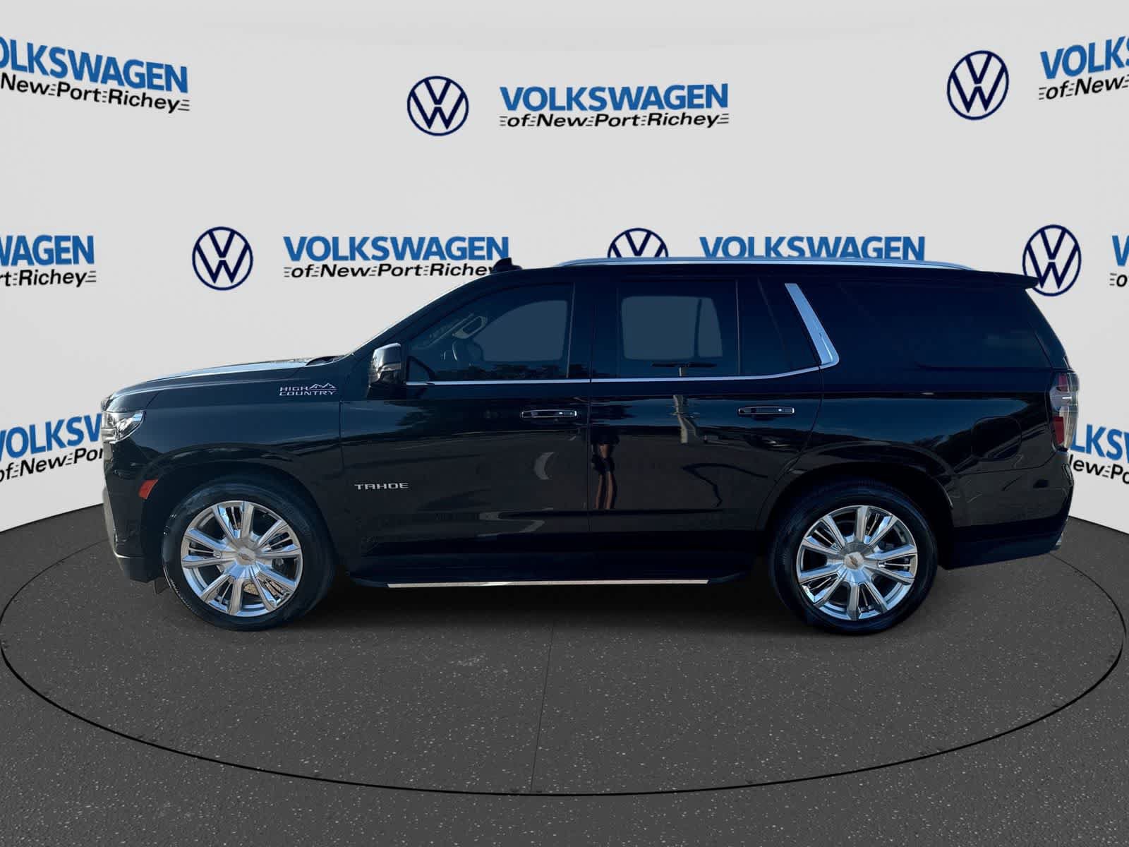 Used 2024 Chevrolet Tahoe High Country w/ Advanced Technology Package AWD/4WD image 11