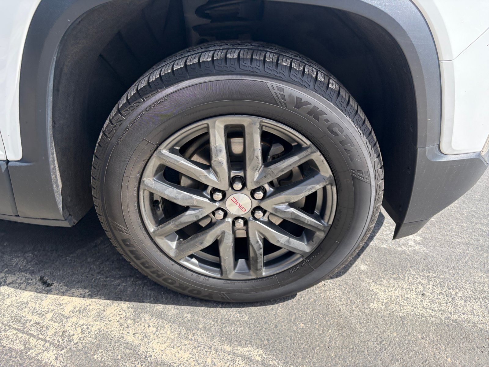 Used 2018 GMC Acadia SLT AWD/4WD image 32