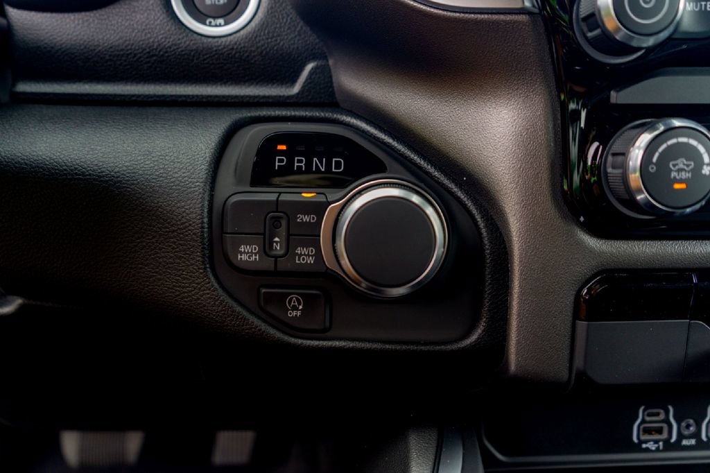 New 2026 RAM 1500 Express AWD/4WD image 20