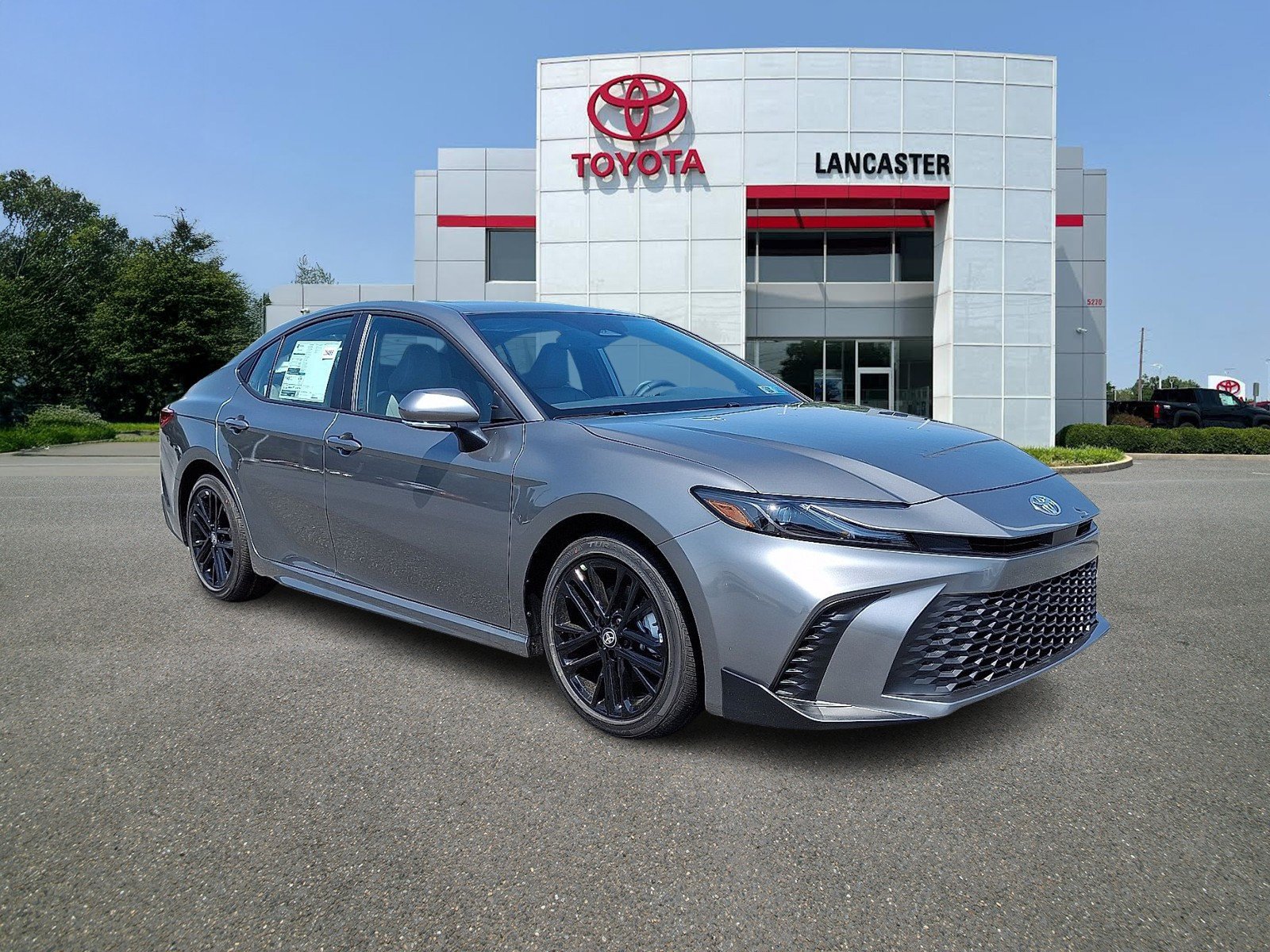 New 2026 Toyota Camry SE w/ Convenience Package FWD image 1