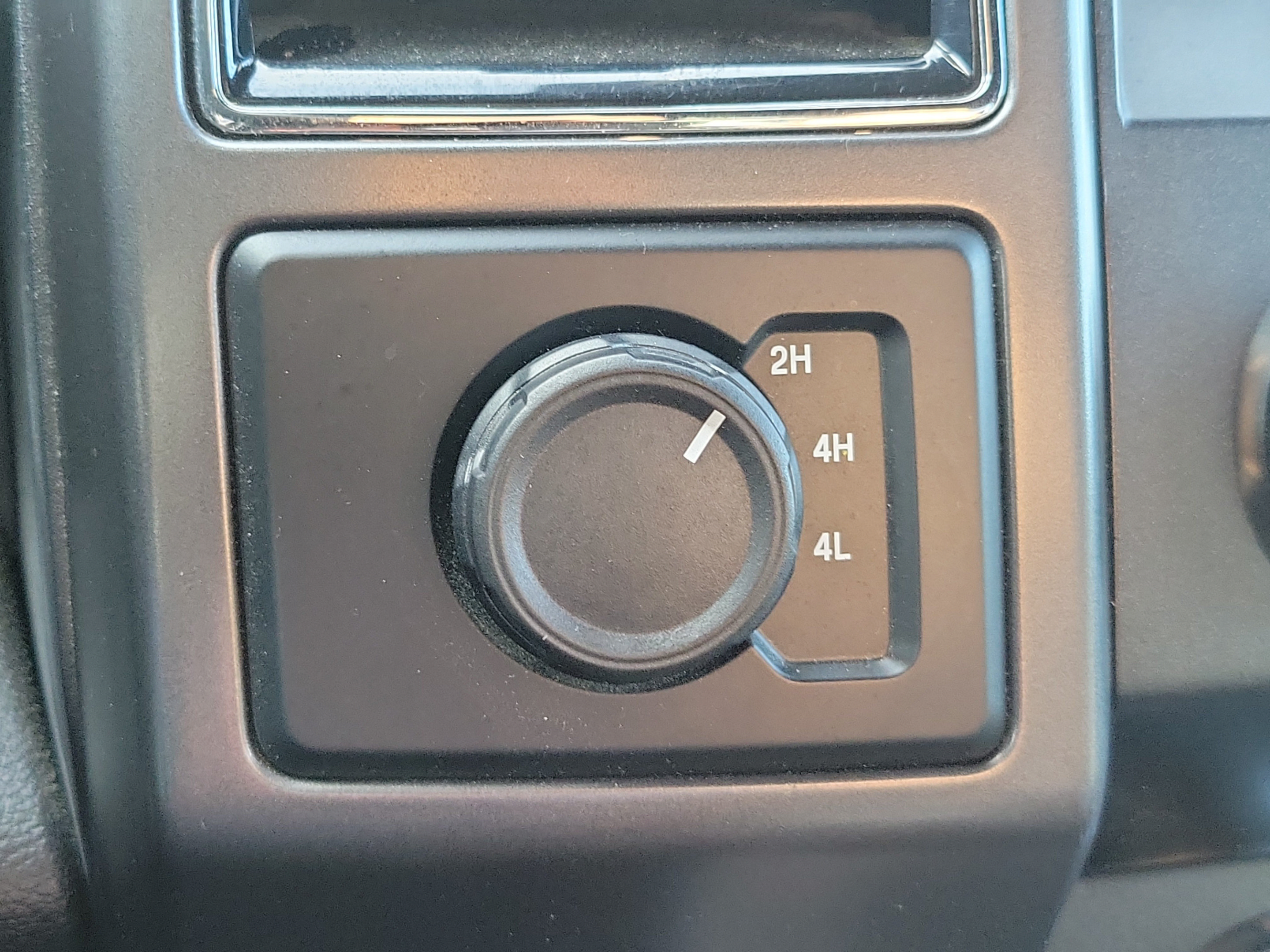 Used 2019 Ford F150 XLT w/ Equipment Group 302A Luxury AWD/4WD image 27
