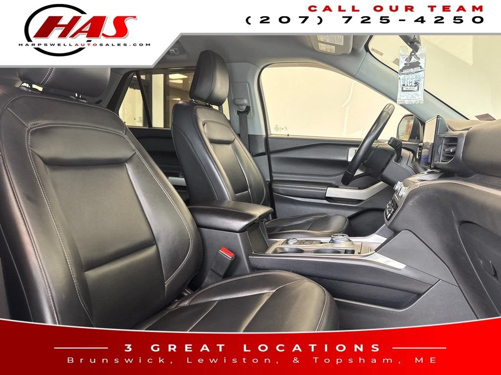 Used 2021 Ford Explorer XLT w/ Equipment Group 202A AWD/4WD image 16