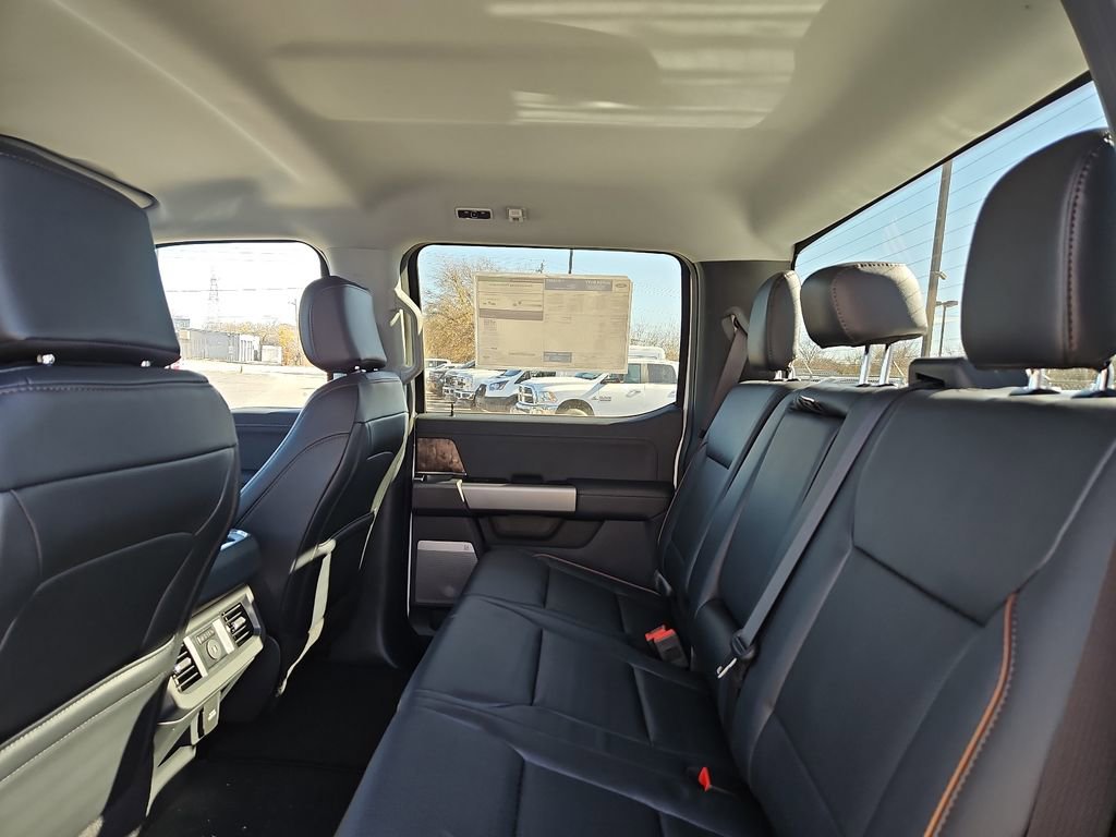 New 2026 Ford F450 Lariat w/ FX4 Off-Road Package image 19