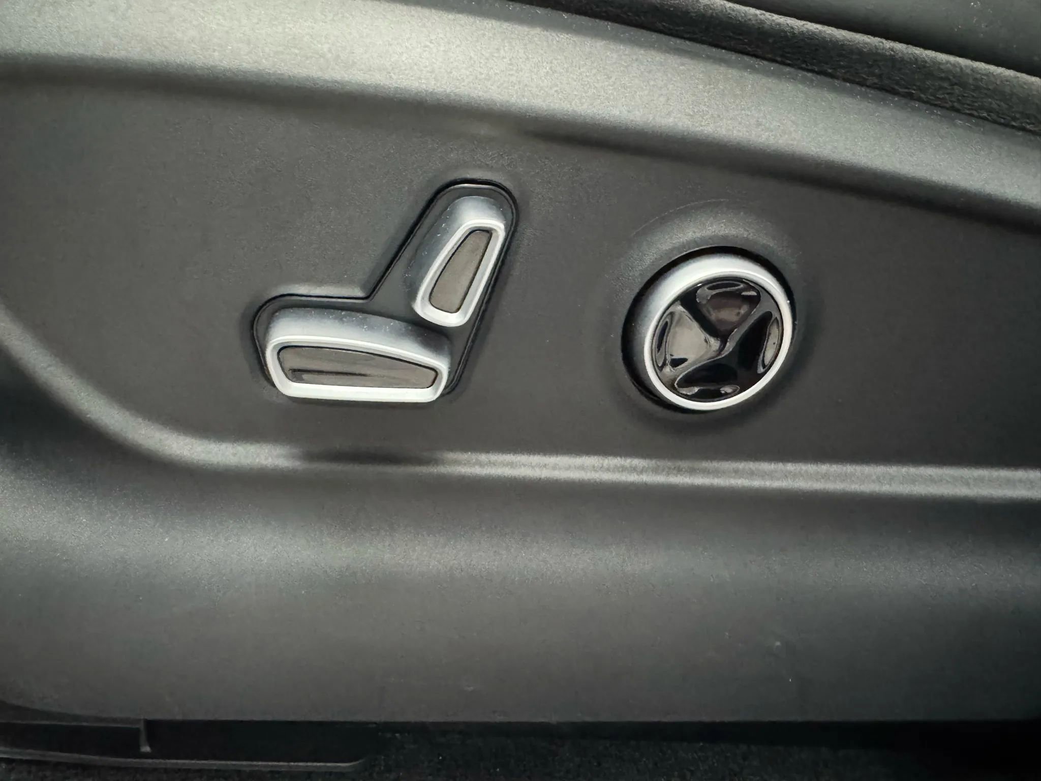 Used 2023 Maserati Grecale Trofeo image 11