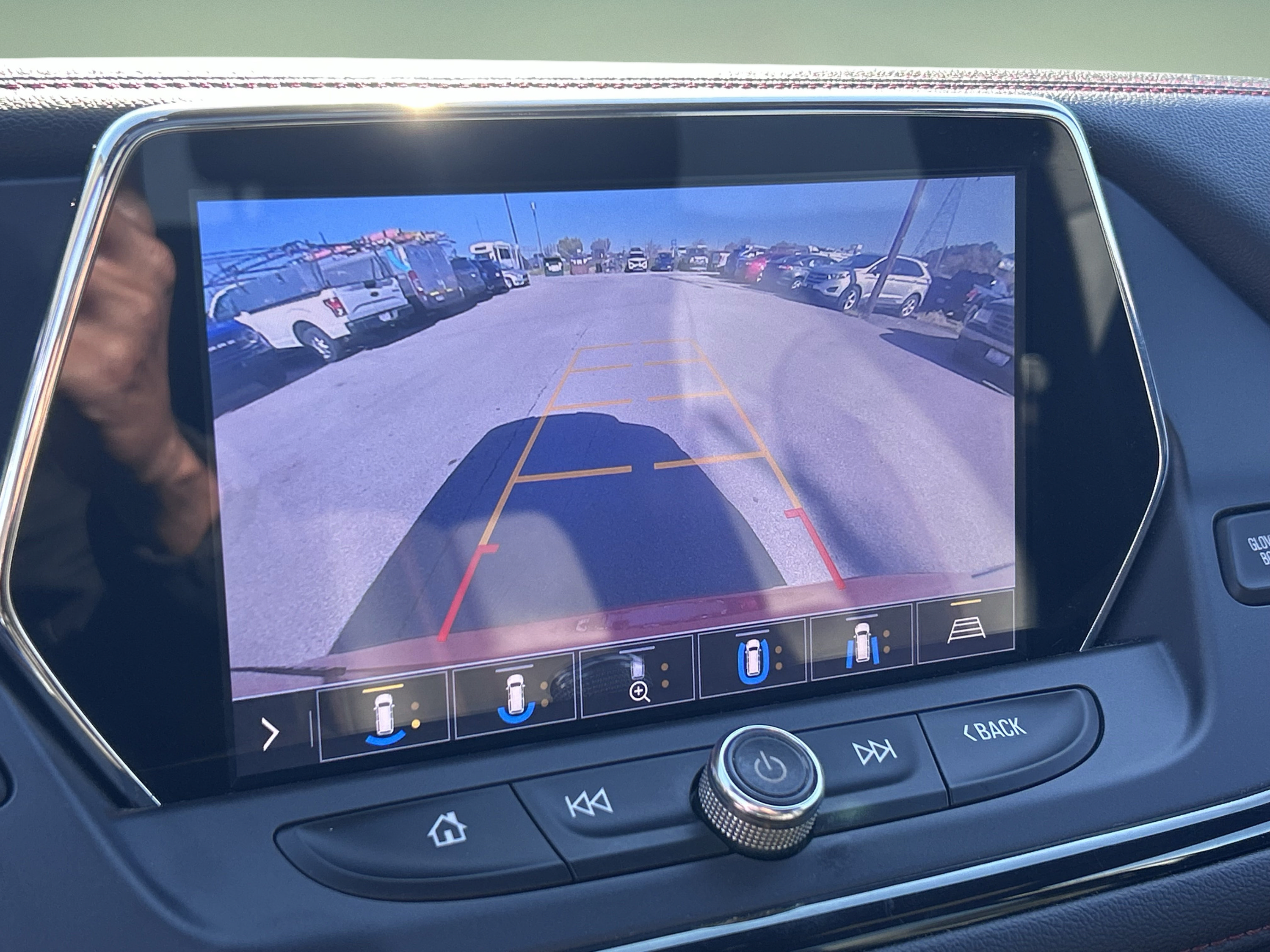 Used 2019 Chevrolet Blazer RS FWD image 21