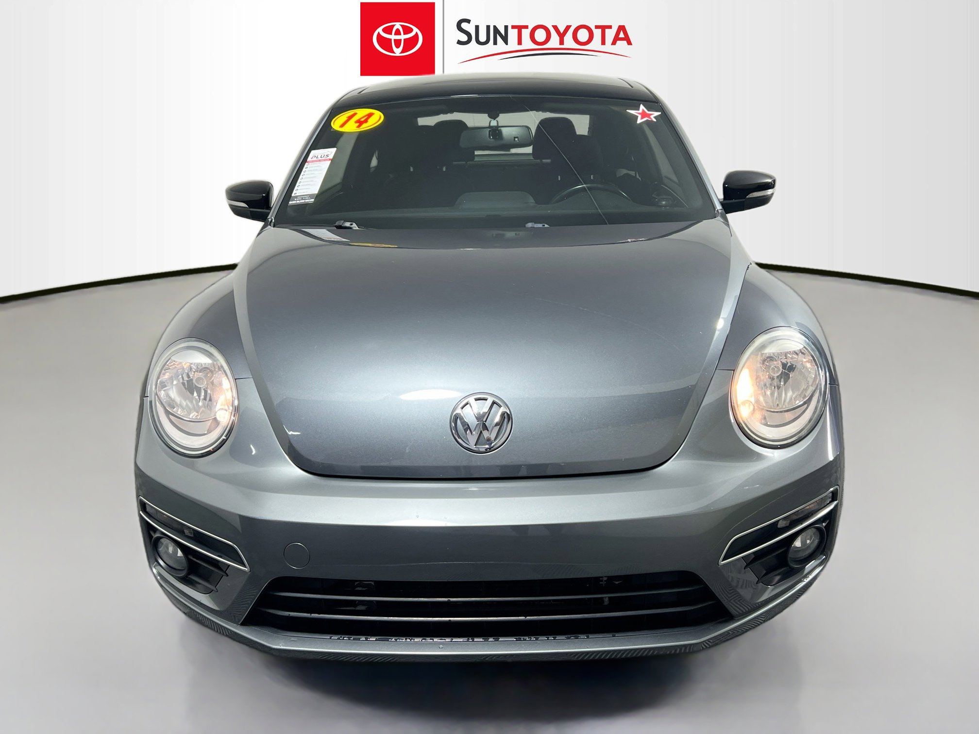 Used 2014 Volkswagen Beetle R-Line image 10