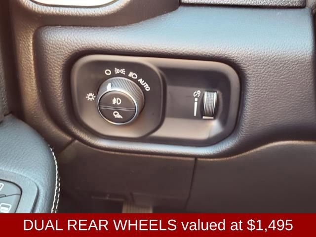 Used 2025 RAM 3500 Big Horn image 15