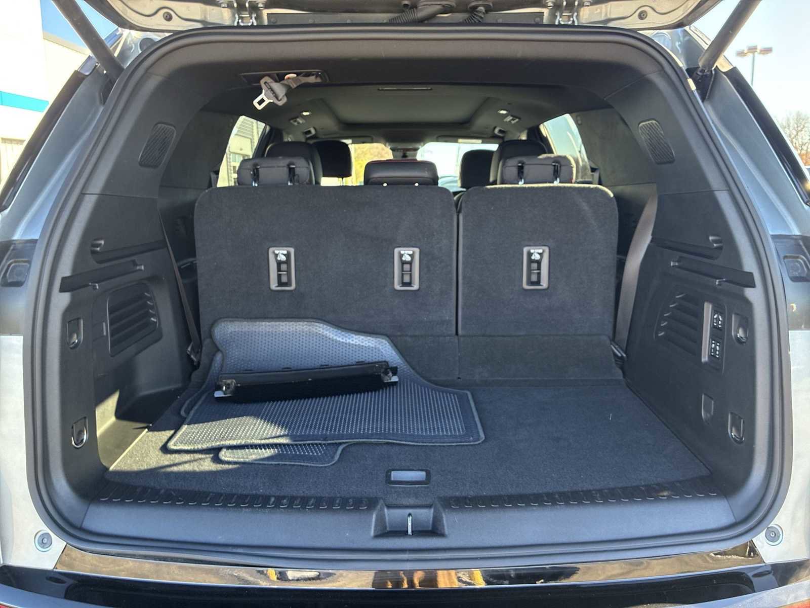 Certified 2025 Chevrolet Traverse RS image 27