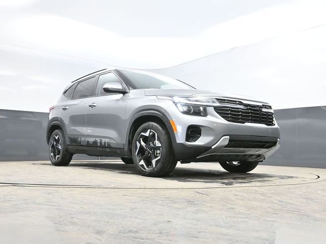Used 2025 Kia Seltos S image 45