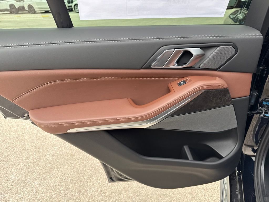 New 2026 BMW X5 xDrive50e image 22