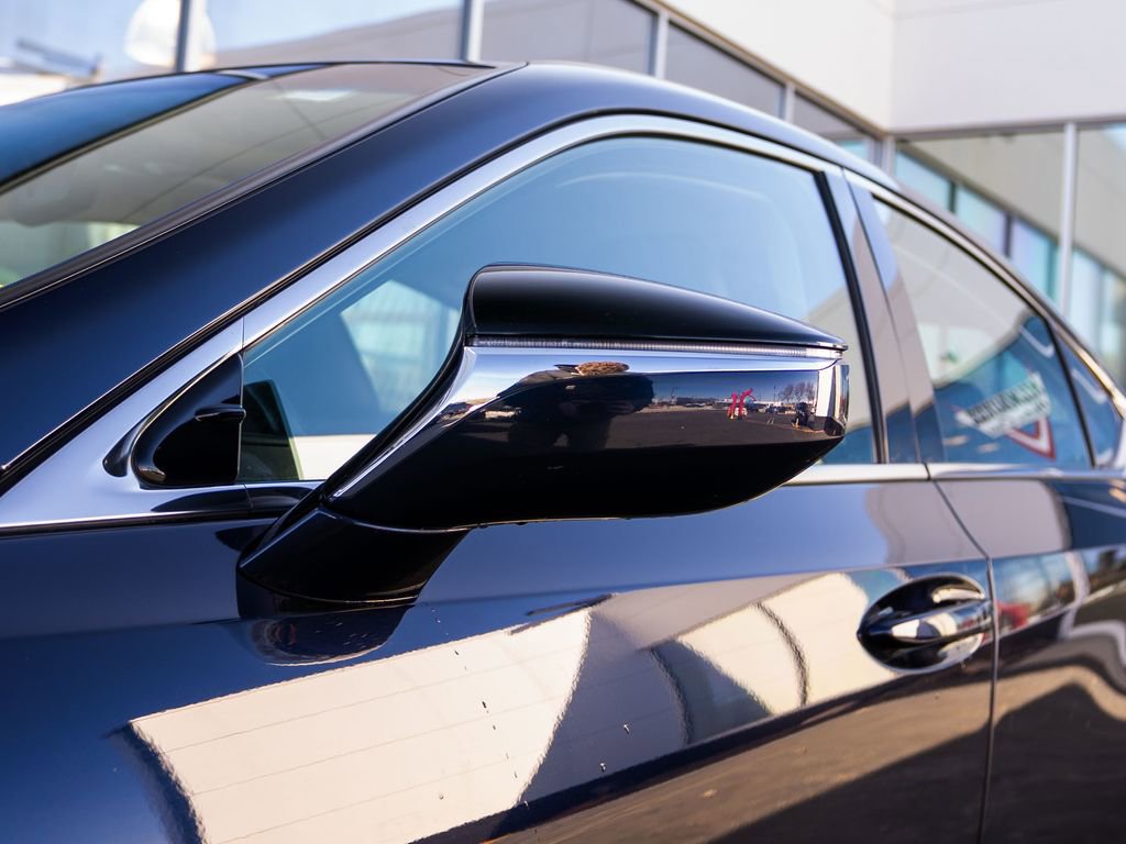 Used 2021 Lexus ES 350 w/ Premium Package image 11