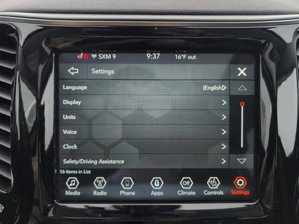 Used 2021 Jeep Cherokee Limited image 43