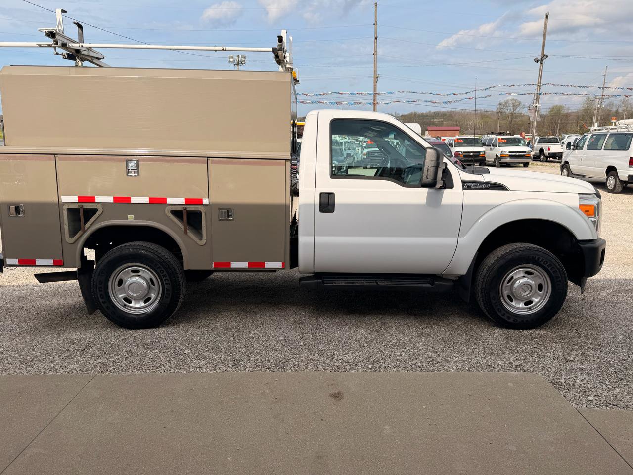 Used 2016 Ford F350 XL AWD/4WD image 2