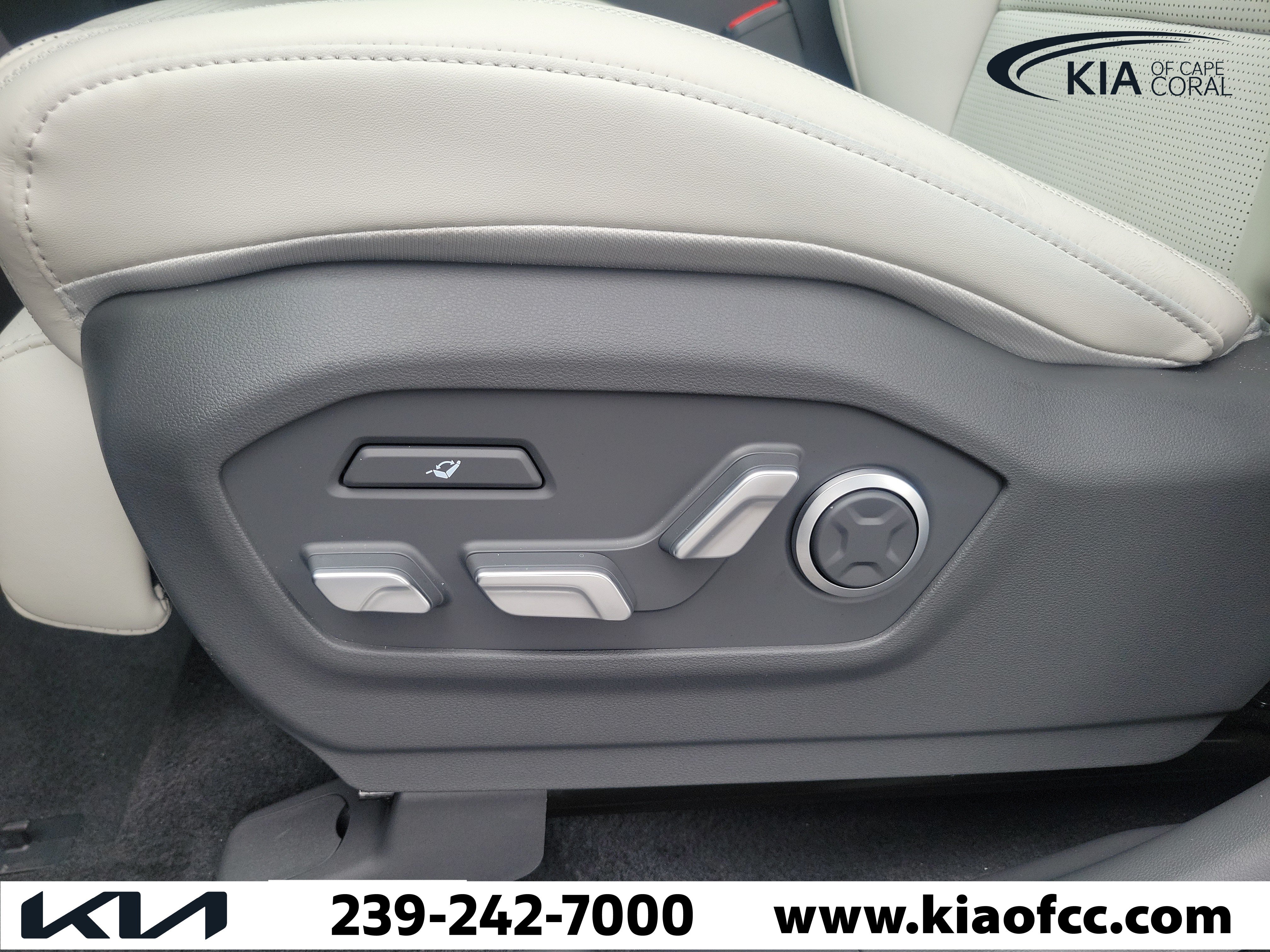 Used 2026 Hyundai Santa Fe Calligraphy FWD image 25