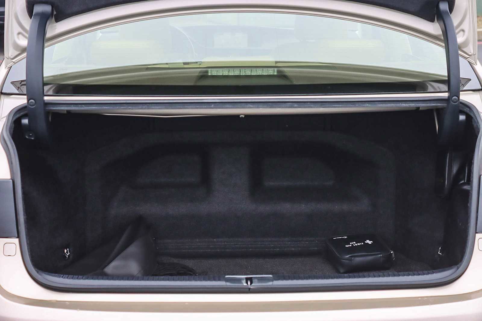 Used 2016 Lexus ES 300h image 26