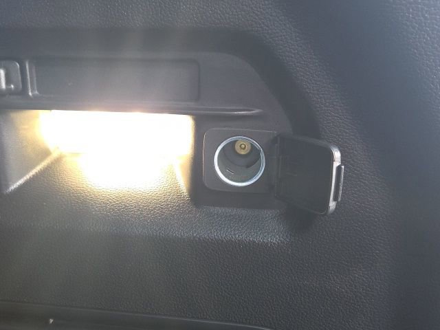 Used 2023 Ford Explorer XLT w/ Equipment Group 202A image 13