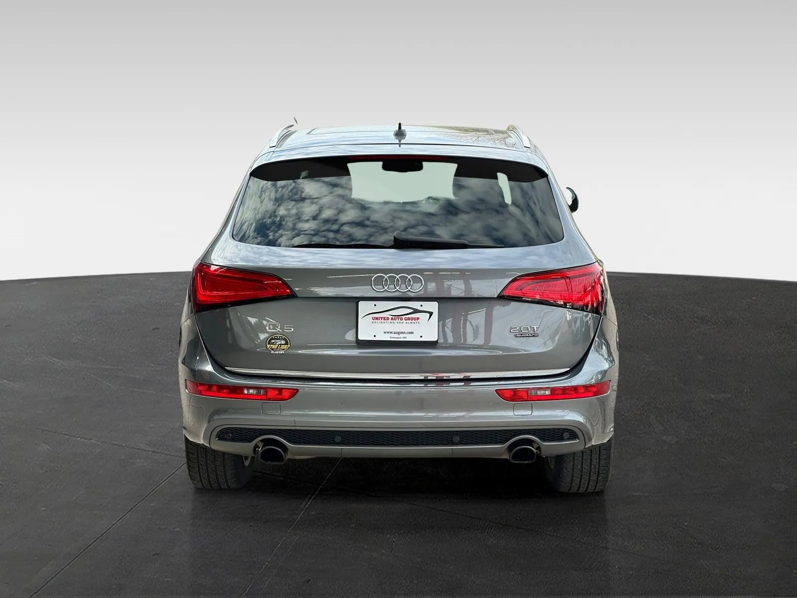 Used 2017 Audi Q5 2.0T Premium Plus w/ Technology Package AWD/4WD image 6