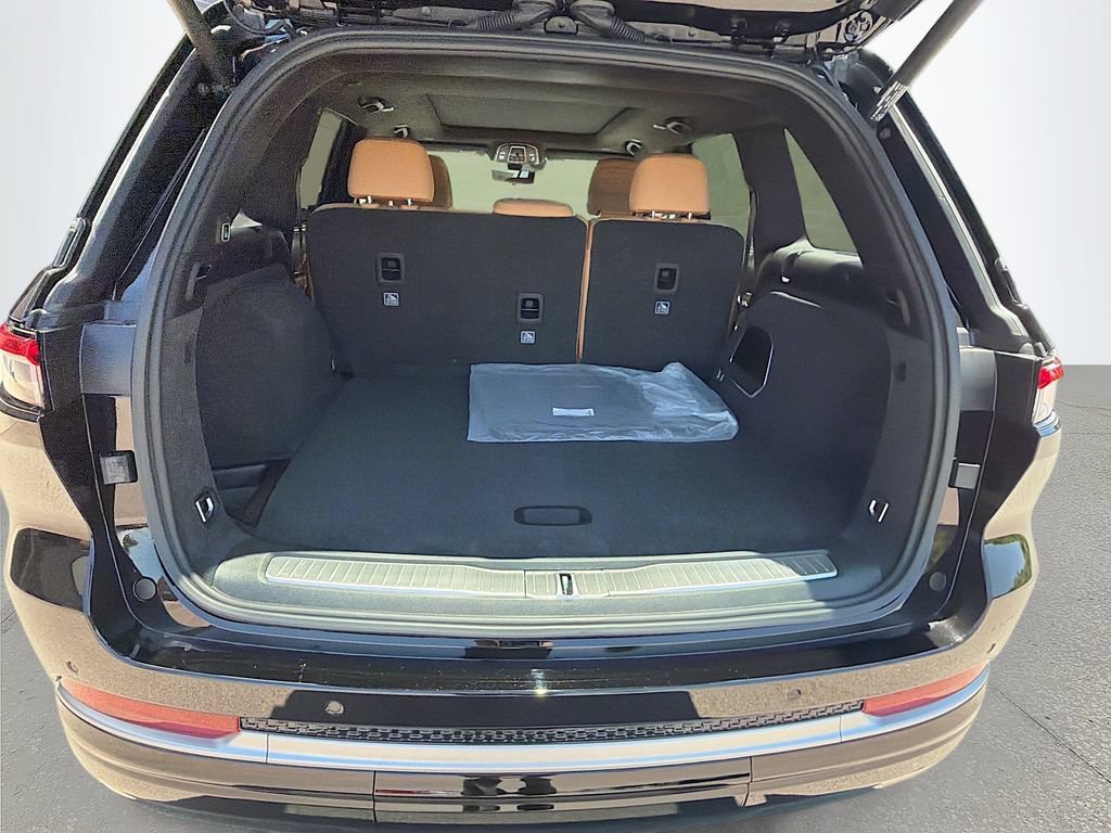 New 2026 Jeep Grand Cherokee Summit AWD/4WD image 13