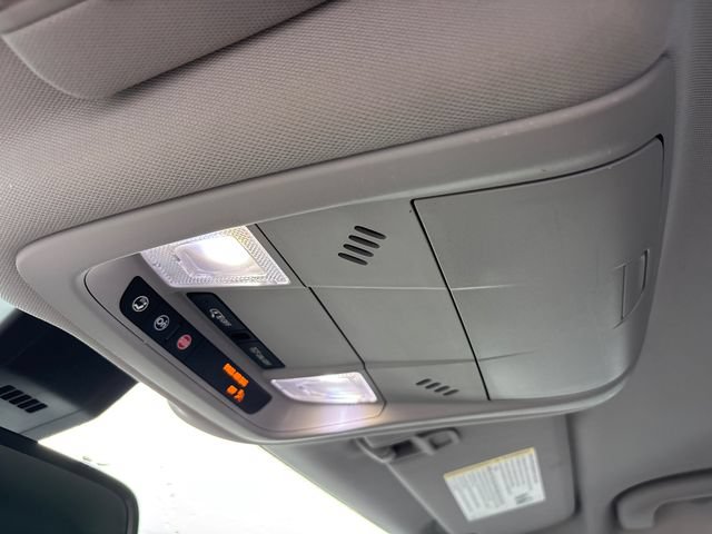 Used 2020 GMC Terrain SLE w/ Driver Convenience Package FWD image 29