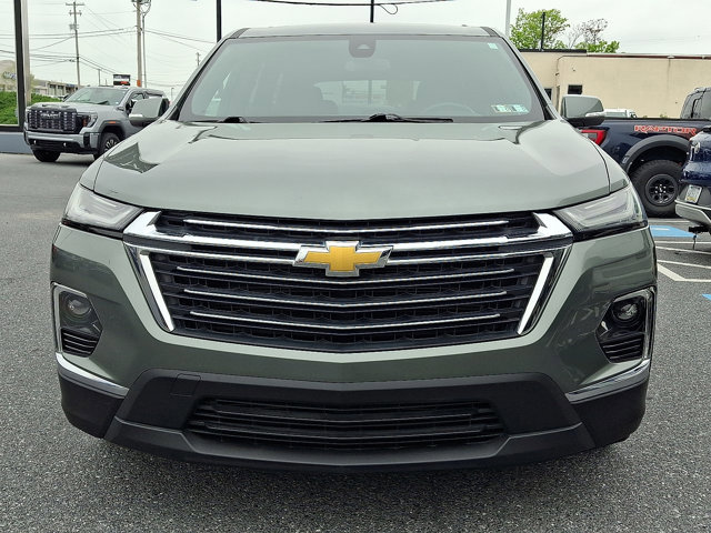 Used 2023 Chevrolet Traverse LT w/ LPO, Floor Liner Package AWD/4WD image 2