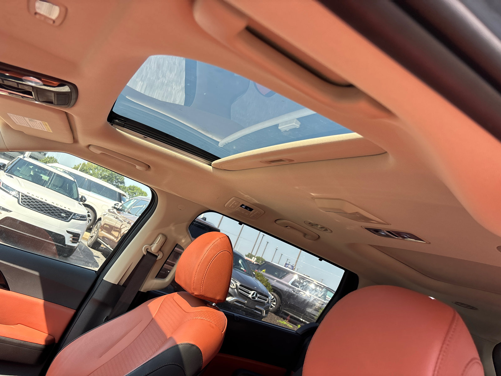 Used 2024 Kia Carnival SX Prestige FWD image 25