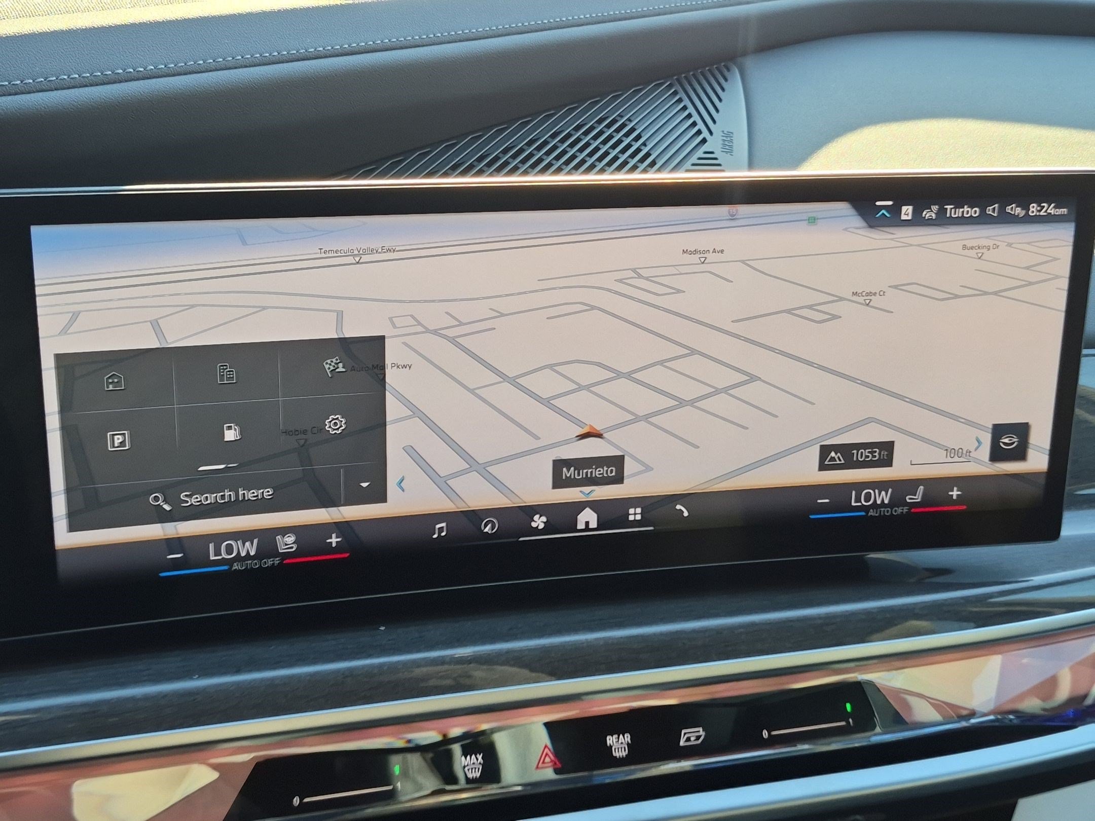 New 2026 BMW 750e xDrive w/ Premium Package AWD/4WD image 24