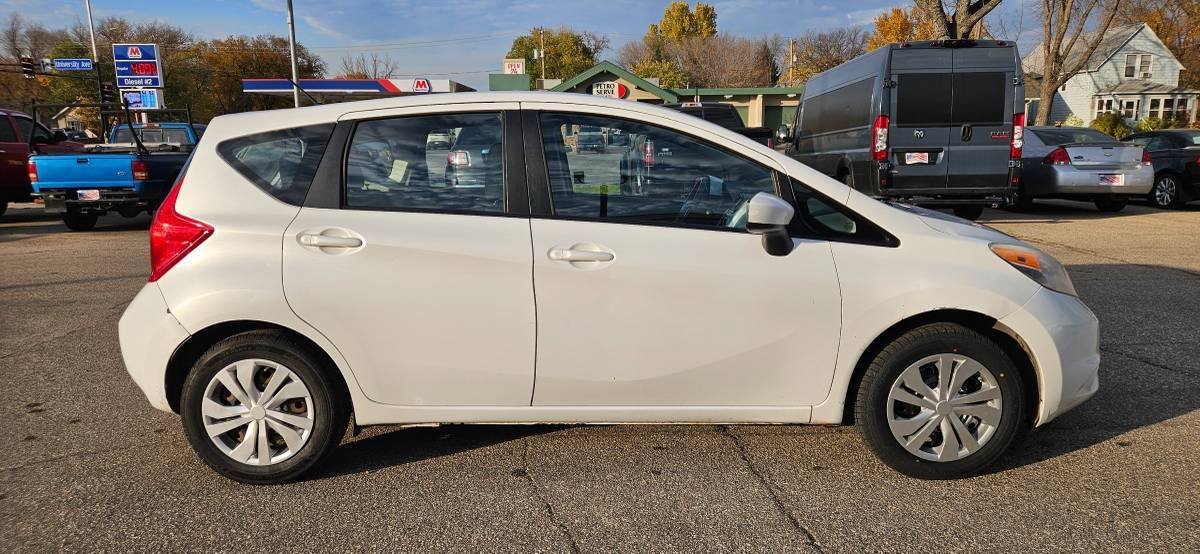 Used 2015 Nissan Versa Note SV FWD image 4