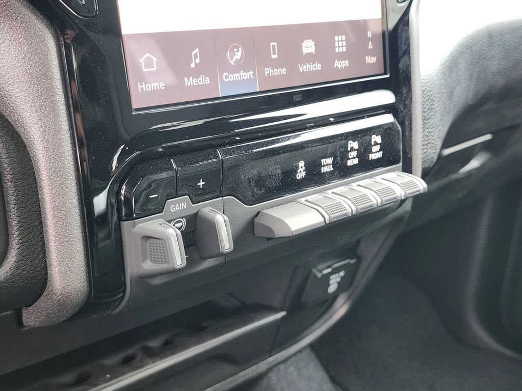 New 2026 RAM 2500 Tradesman AWD/4WD image 26