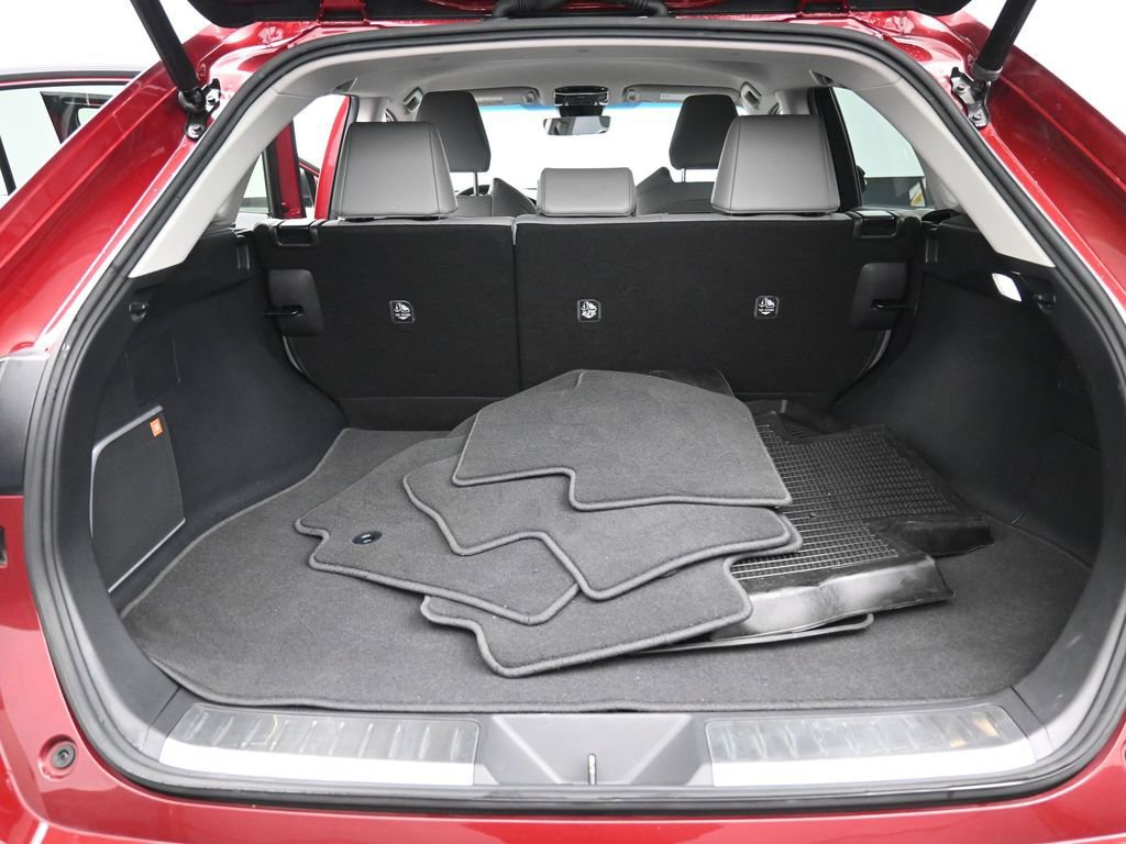 Used 2021 Toyota Venza XLE w/ Softex Package image 33