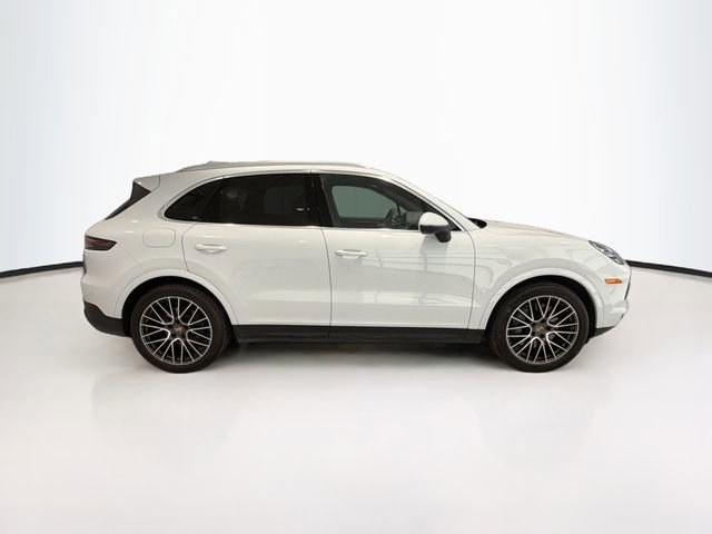 Used 2022 Porsche Cayenne S AWD/4WD image 7