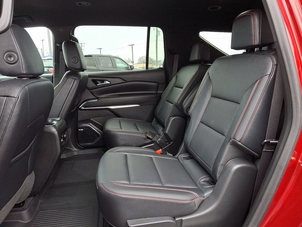 Used 2024 Chevrolet Traverse Z71 w/ Enhanced Driving Package image 11