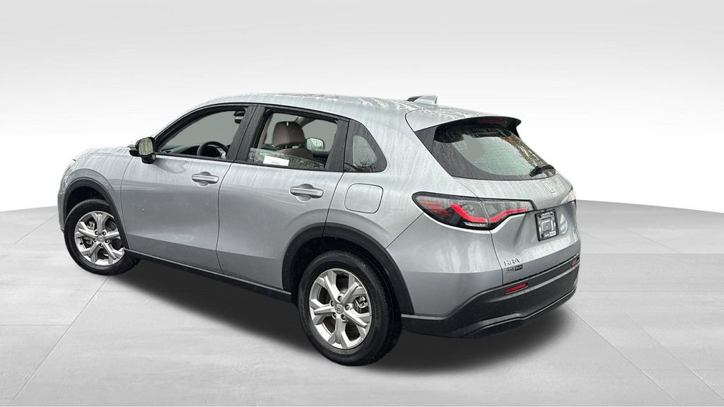 Certified 2025 Honda HR-V LX image 5