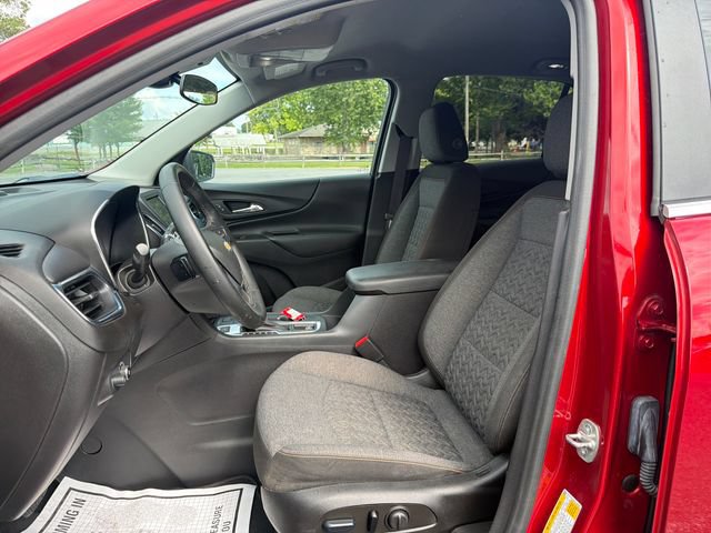 Used 2024 Chevrolet Equinox LT AWD/4WD image 3