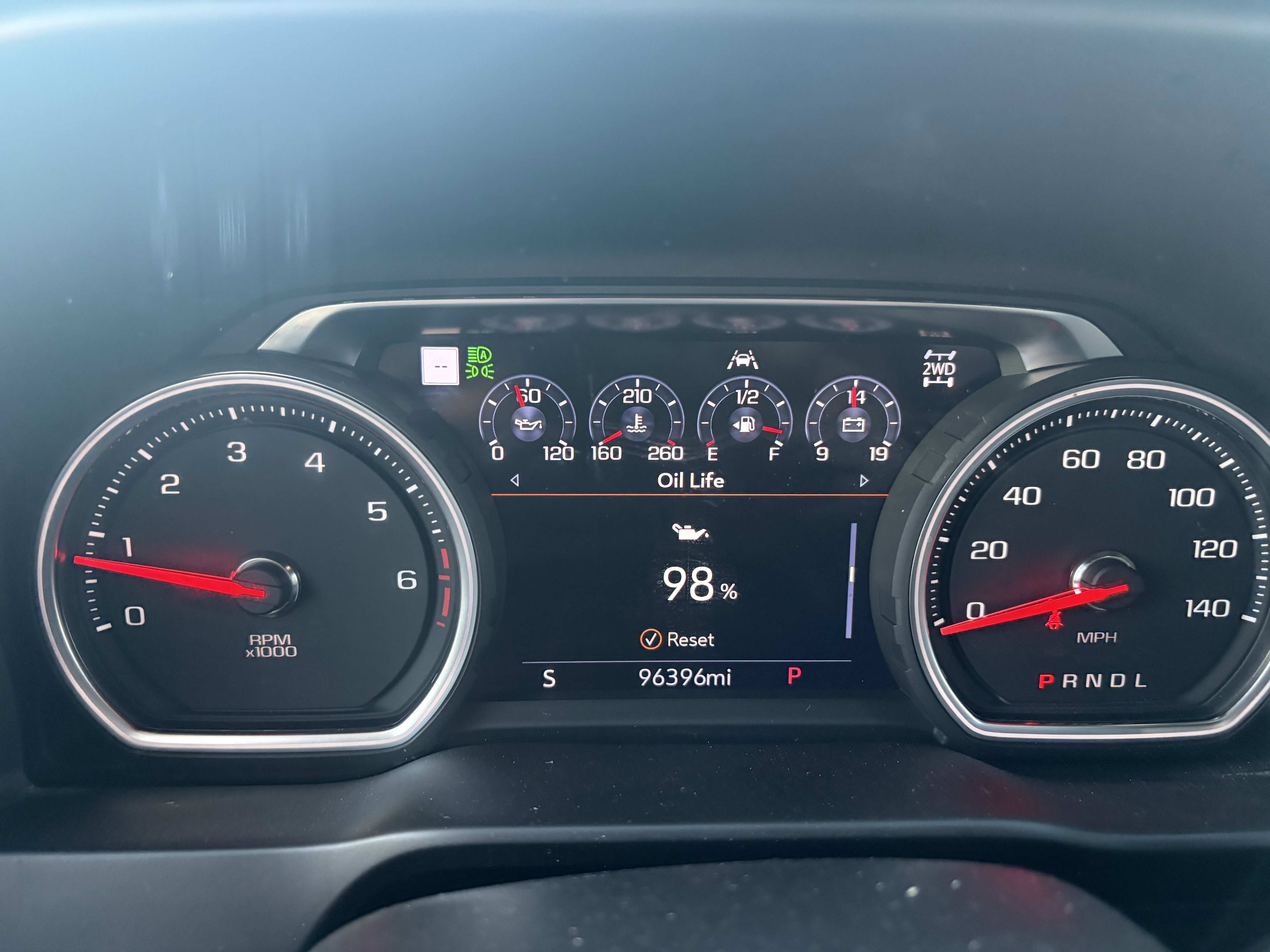 Used 2022 Chevrolet Silverado 1500 High Country w/ Technology Package image 10